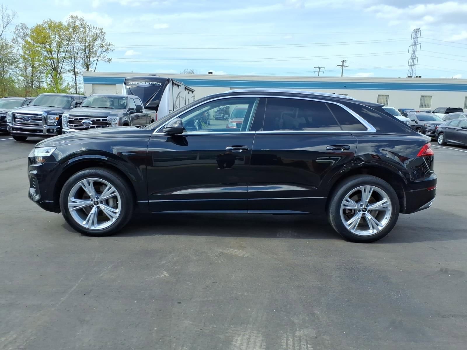 Used 2022 Audi Q8 Premium Plus AWD/4WD image 2
