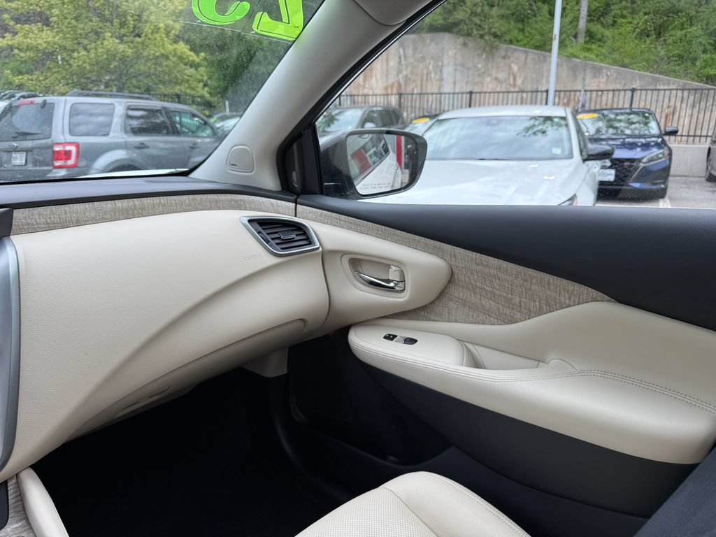 Used 2023 Nissan Murano SL w/ SL Moonroof Package AWD/4WD image 16