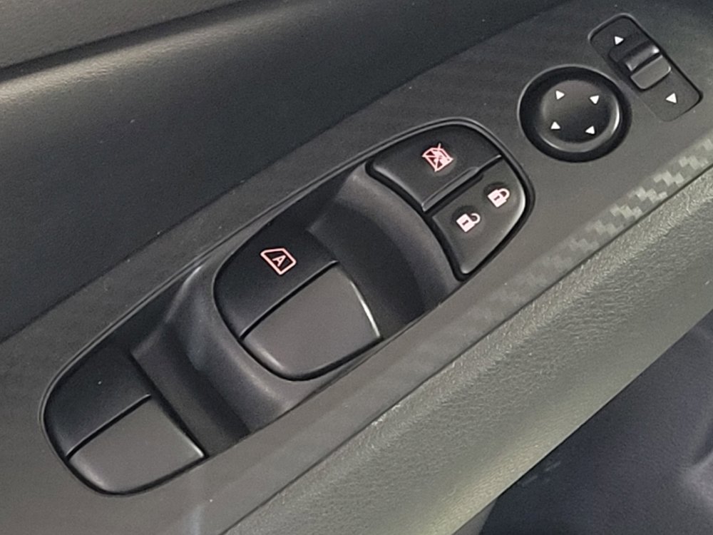 Used 2024 Nissan Altima 2.5 SV image 27