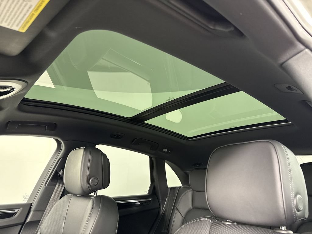 New 2026 Porsche Macan AWD/4WD image 41