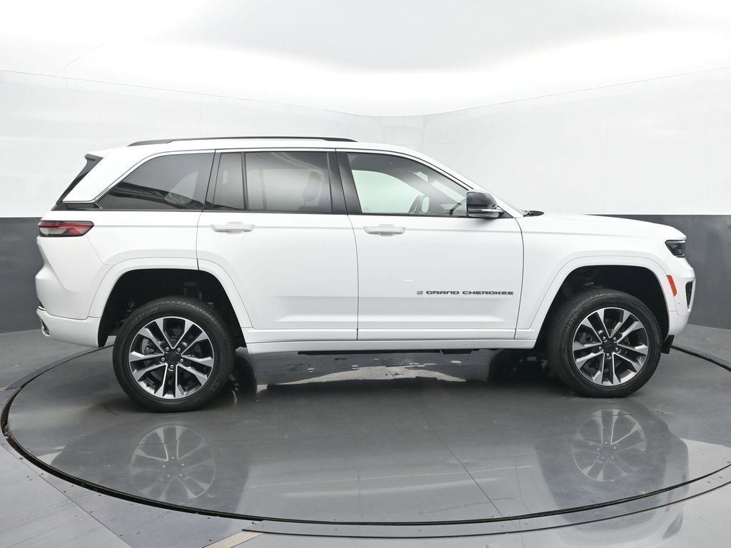 Used 2022 Jeep Grand Cherokee Overland image 6