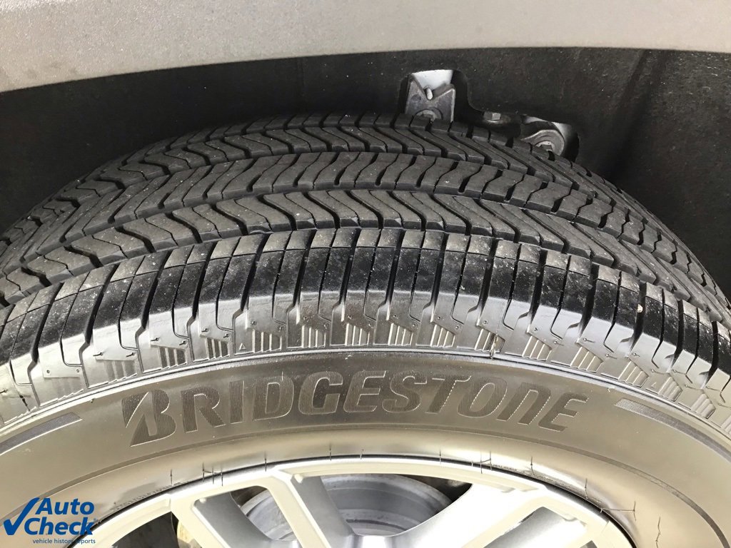 Used 2025 GMC Acadia Elevation image 49