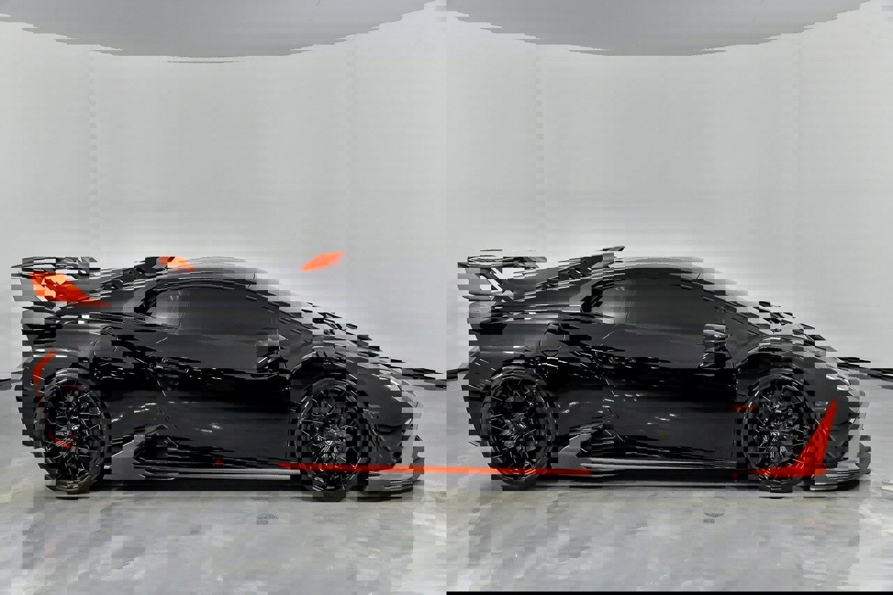 Used 2021 Lamborghini Huracan STO image 19