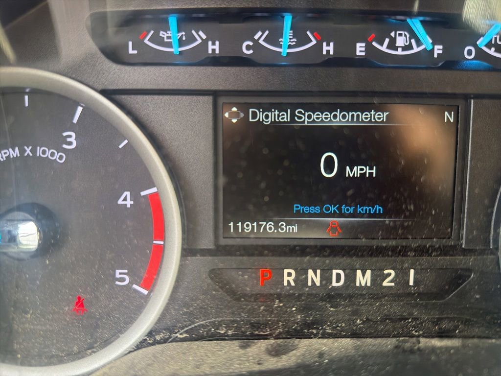 Used 2018 Ford F250 XLT w/ XLT Premium Package AWD/4WD image 3