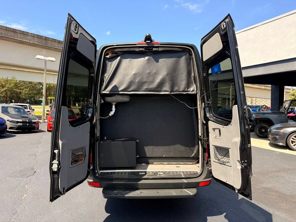 Used 2015 Mercedes-Benz Sprinter 3500 image 23