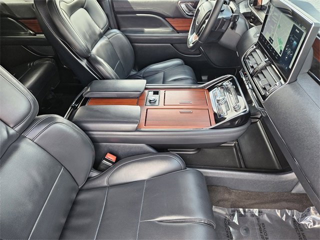 Used 2024 Lincoln Navigator L 4WD image 14