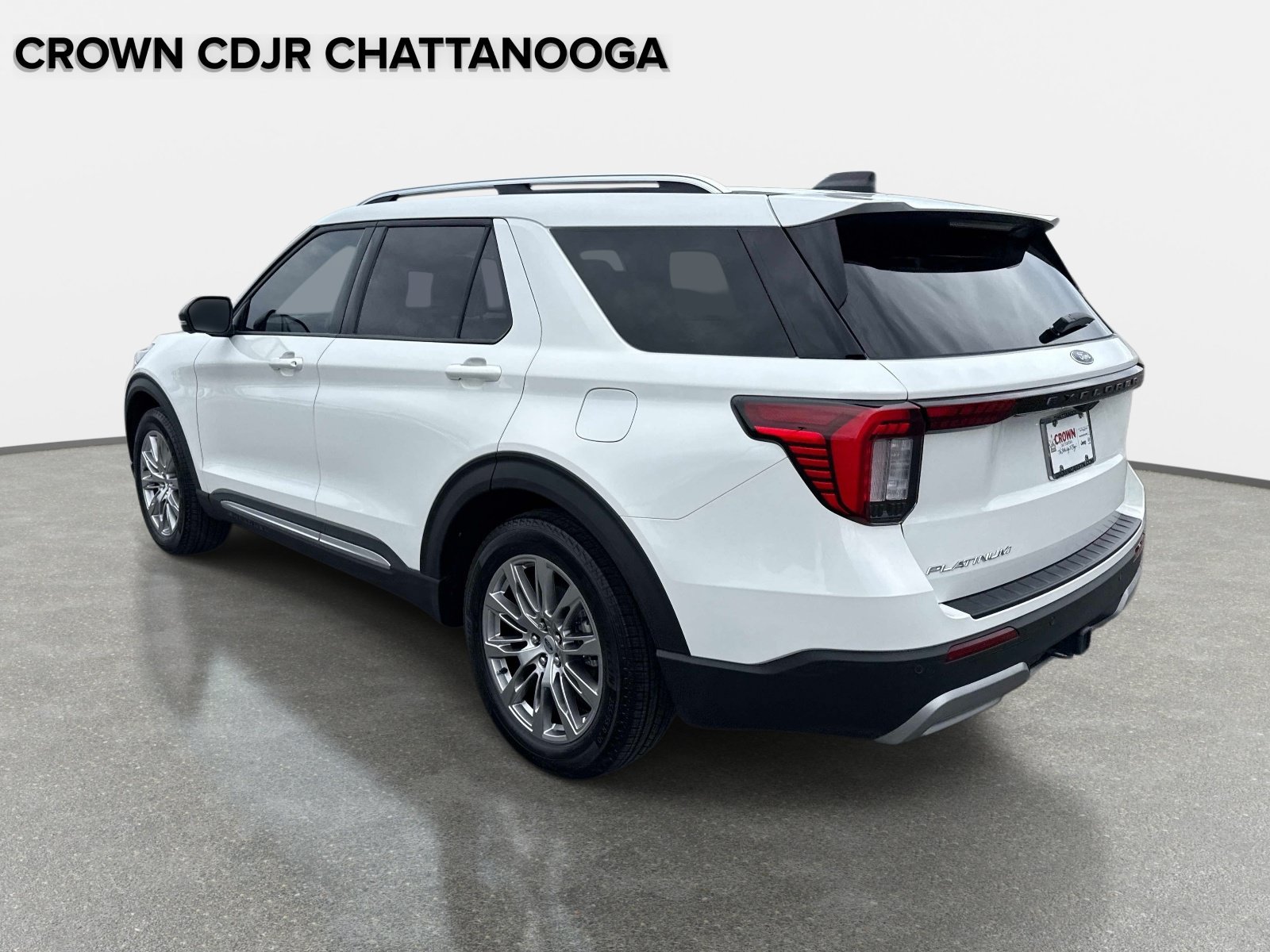 Used 2025 Ford Explorer Platinum RWD image 7
