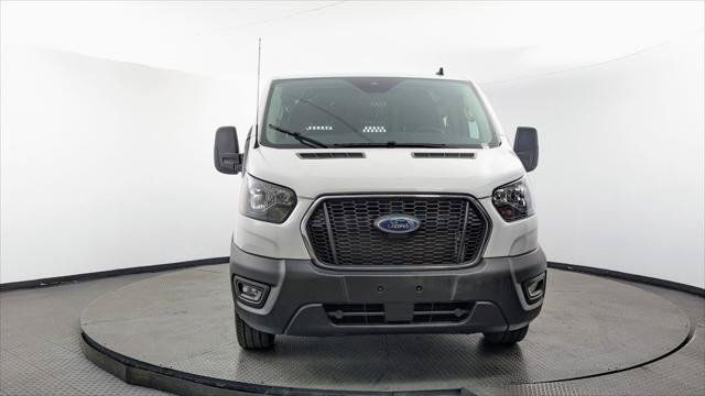 Used 2024 Ford Transit 250 Low Roof w/ Exterior Upgrade Package RWD image 12