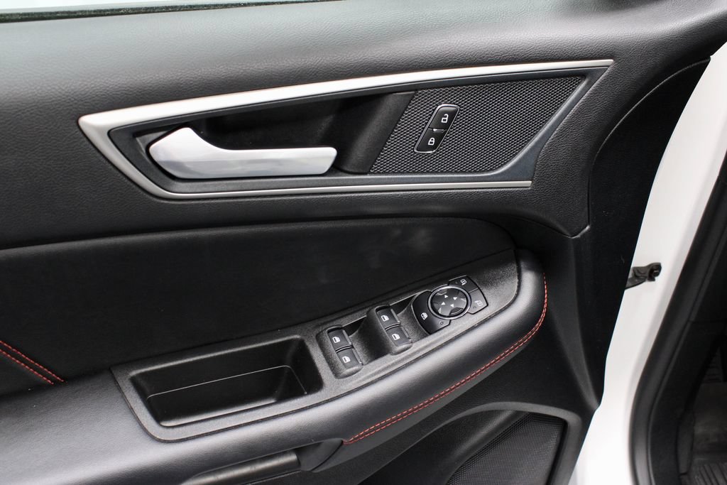 Certified 2024 Ford Edge ST-Line AWD/4WD image 23