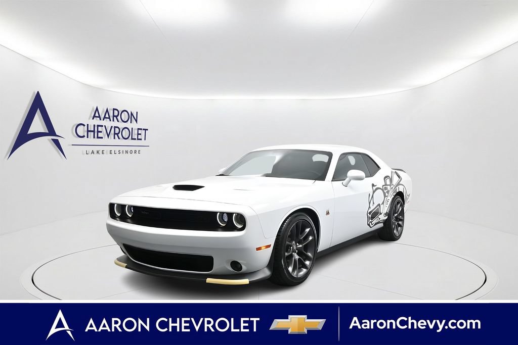 Used 2022 Dodge Challenger R/T Scat Pack w/ Driver Convenience Group RWD image 1