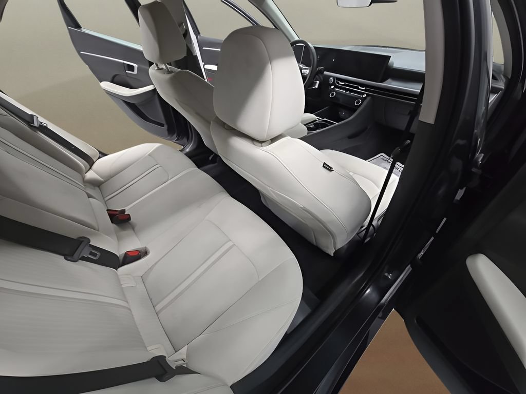 Certified 2025 Hyundai Sonata SEL FWD image 22