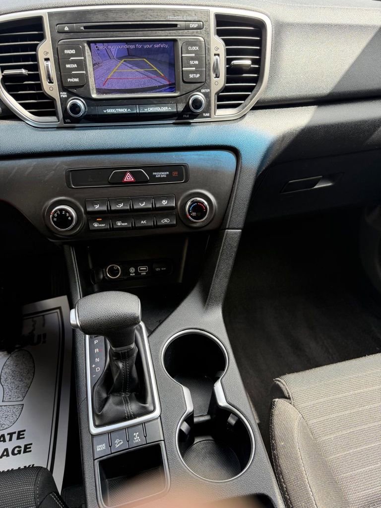 Used 2018 Kia Sportage LX image 25
