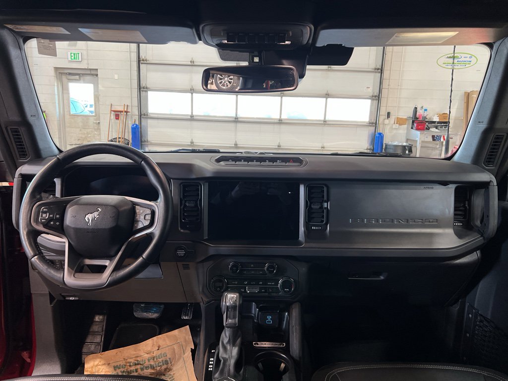 Used 2025 Ford Bronco Badlands image 19