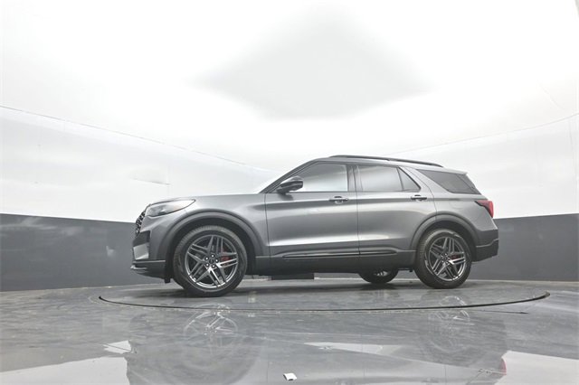 New 2026 Ford Explorer ST image 21