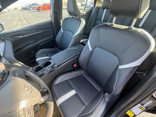 Certified 2025 Toyota Camry SE image 9