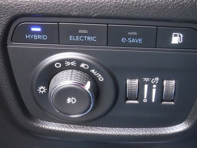 Used 2023 Jeep Grand Cherokee Trailhawk w/ Luxury Tech Group III image 20