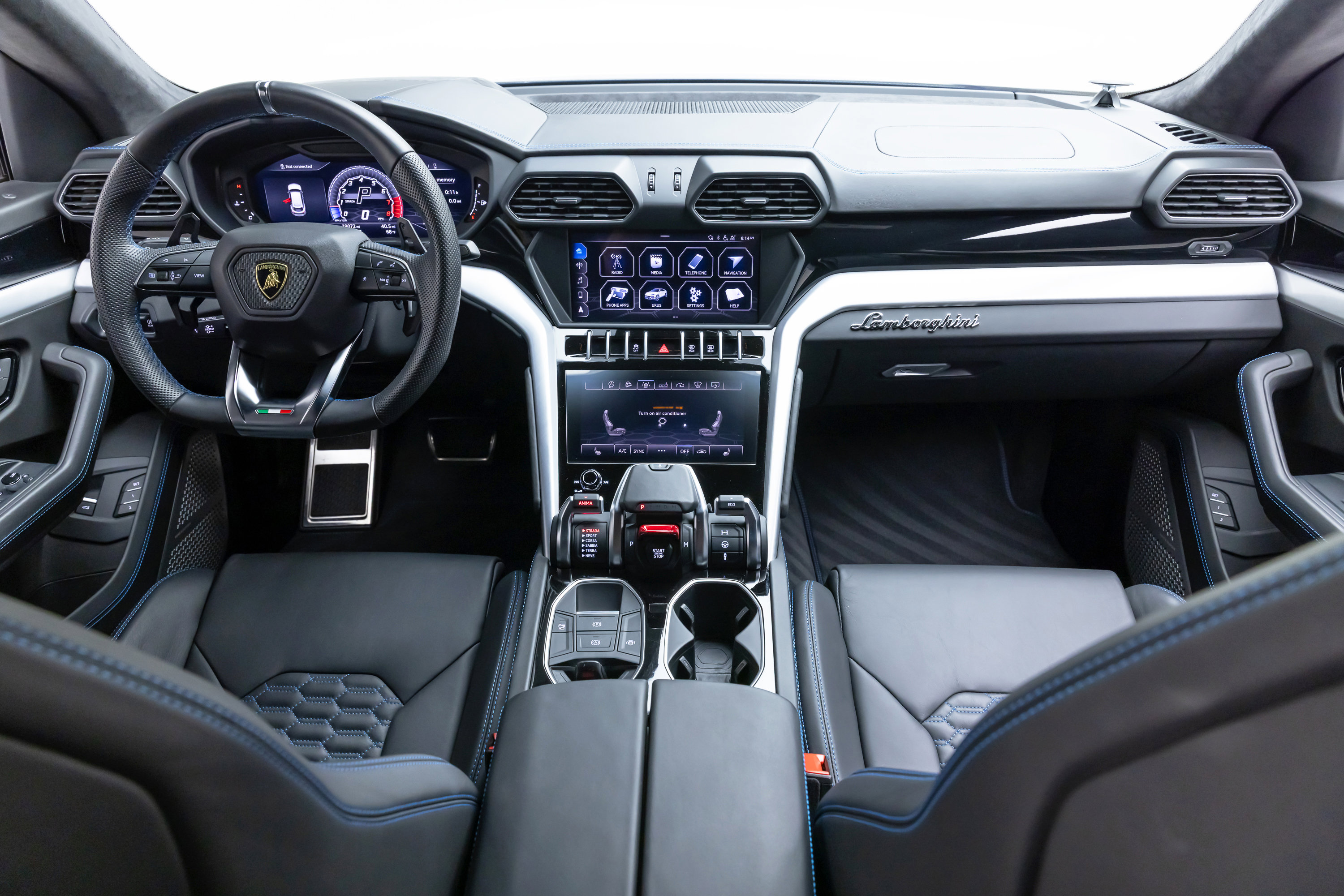 Used 2019 Lamborghini Urus image 68
