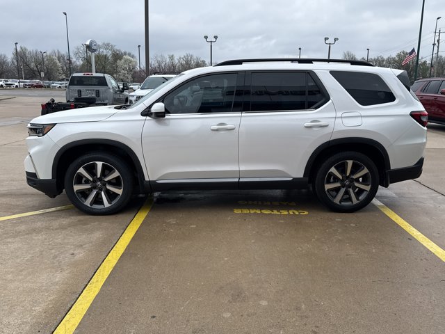 Used 2023 Honda Pilot Touring image 16