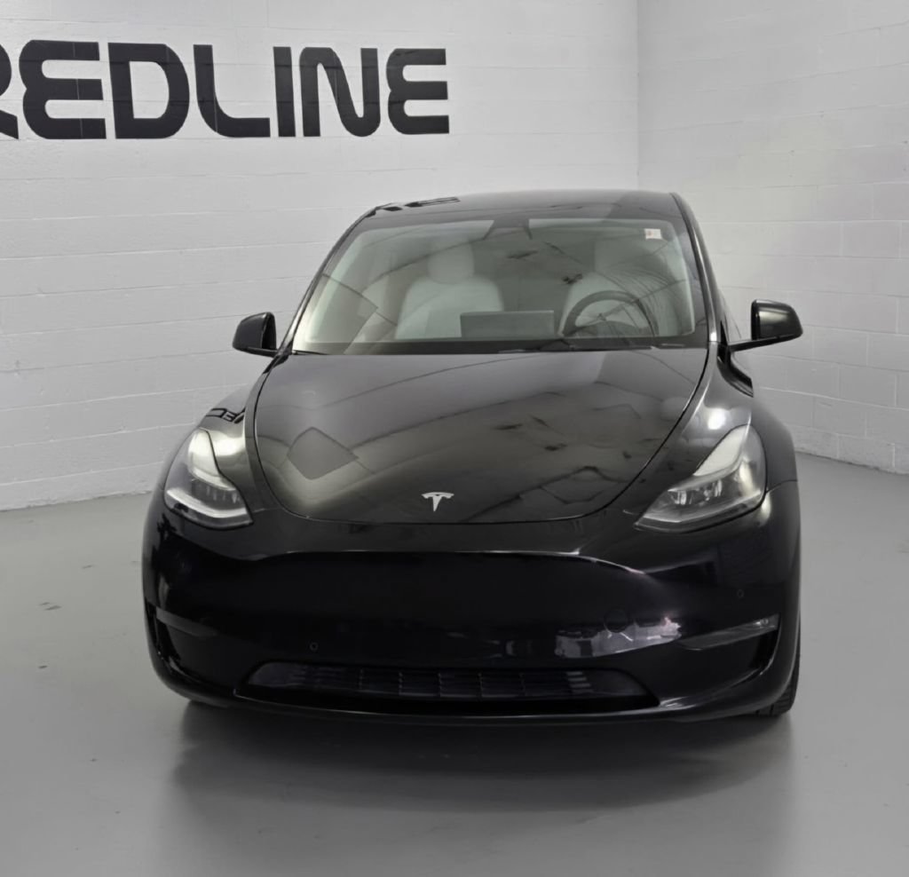 Used 2022 Tesla Model Y Performance AWD/4WD image 3
