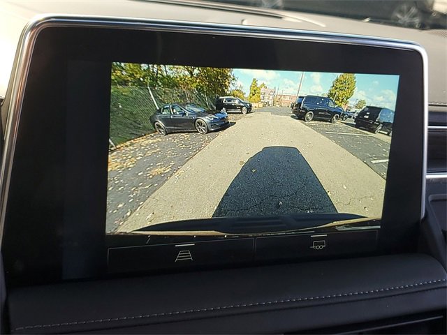 Used 2023 Chevrolet Suburban Z71 image 17