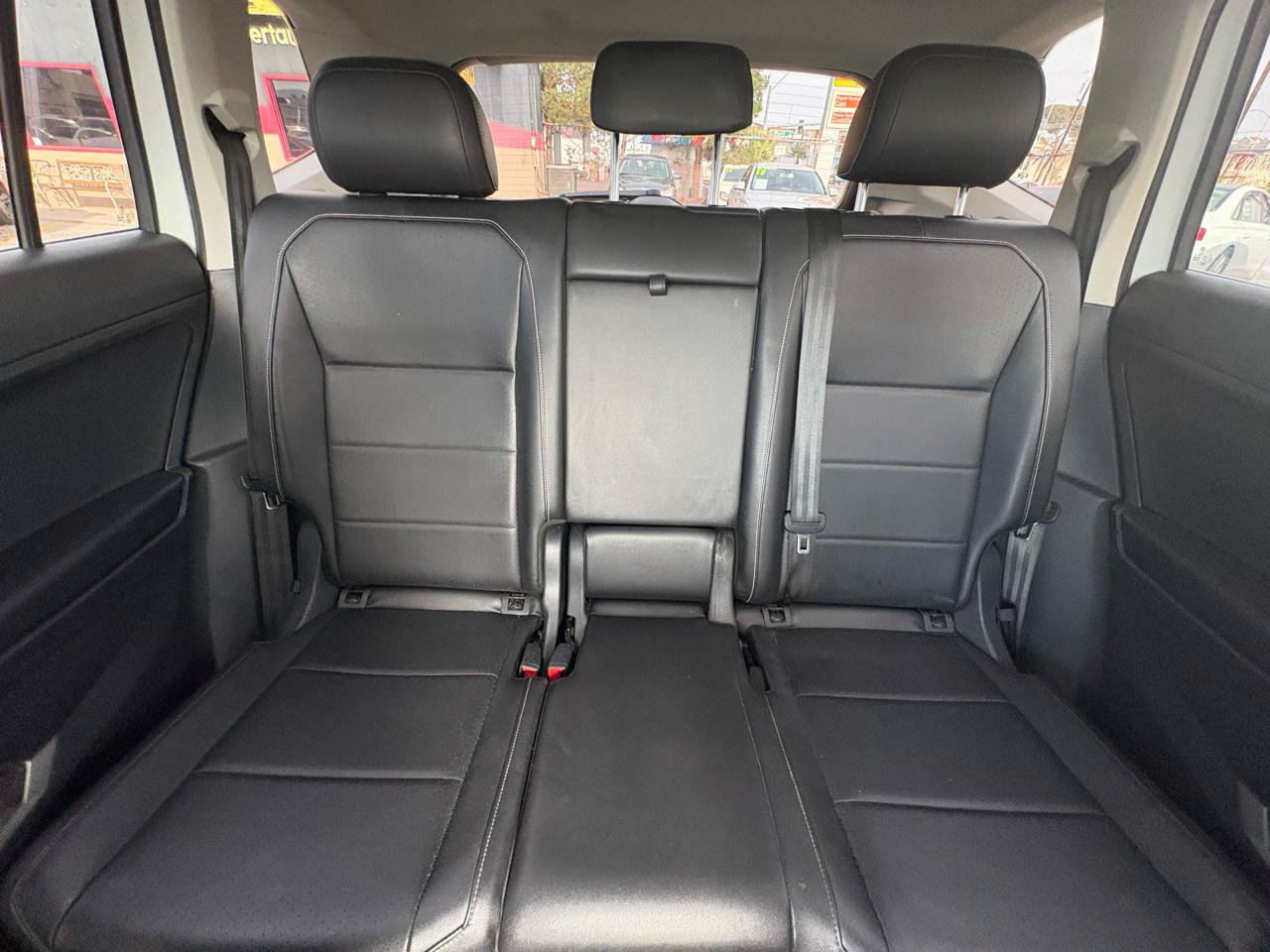 Used 2014 Volkswagen Touareg Sport AWD/4WD image 19