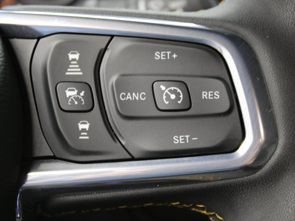 Used 2024 Jeep Wrangler Unlimited Sahara w/ Technology Group AWD/4WD image 58