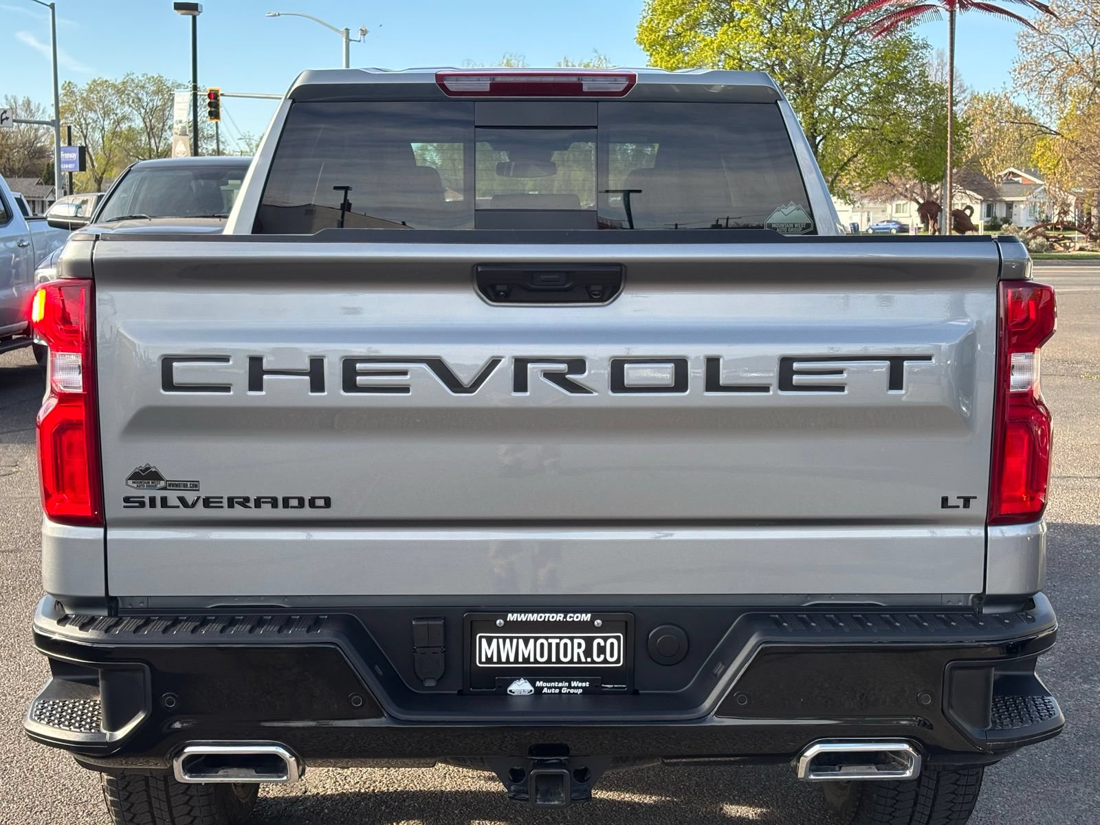 Used 2026 Chevrolet Silverado 1500 LT Trail Boss w/ Safety Package AWD/4WD image 9