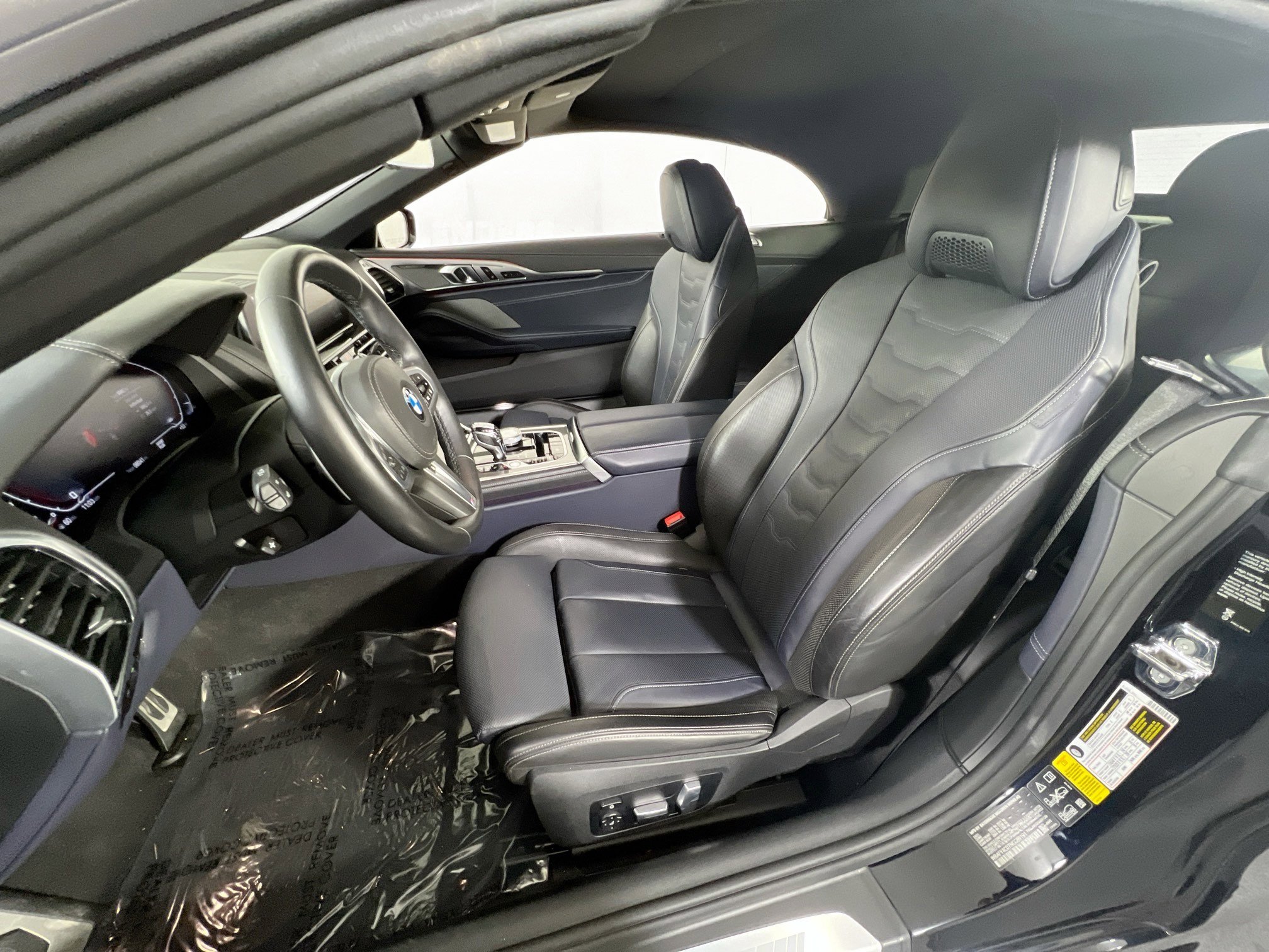 Used 2022 BMW M850i xDrive Convertible w/ Driving Assistance Package image 22