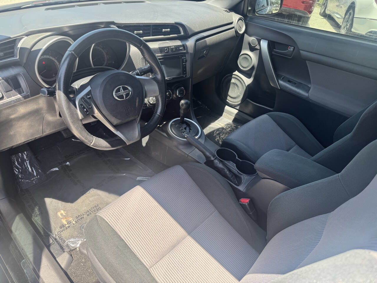 Used 2014 Scion tC image 5