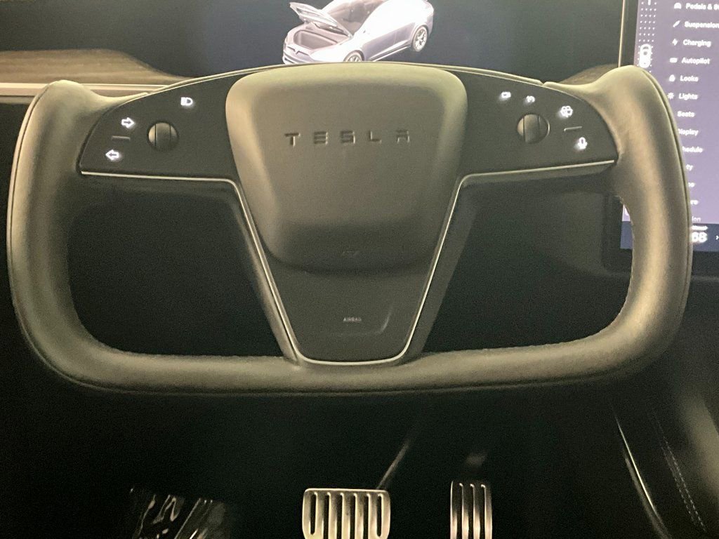 Used 2022 Tesla Model X image 12