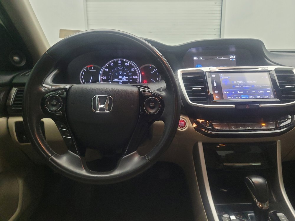 Used 2017 Honda Accord EX-L image 22
