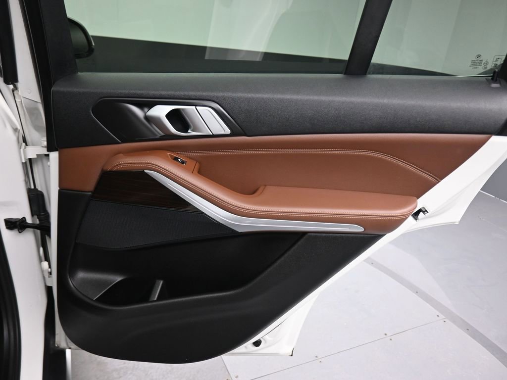 Used 2019 BMW X5 xDrive40i w/ Convenience Package image 40