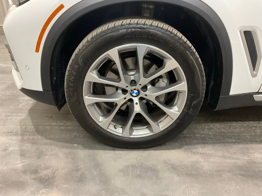 Used 2023 BMW X5 xDrive40i w/ Premium Package image 6