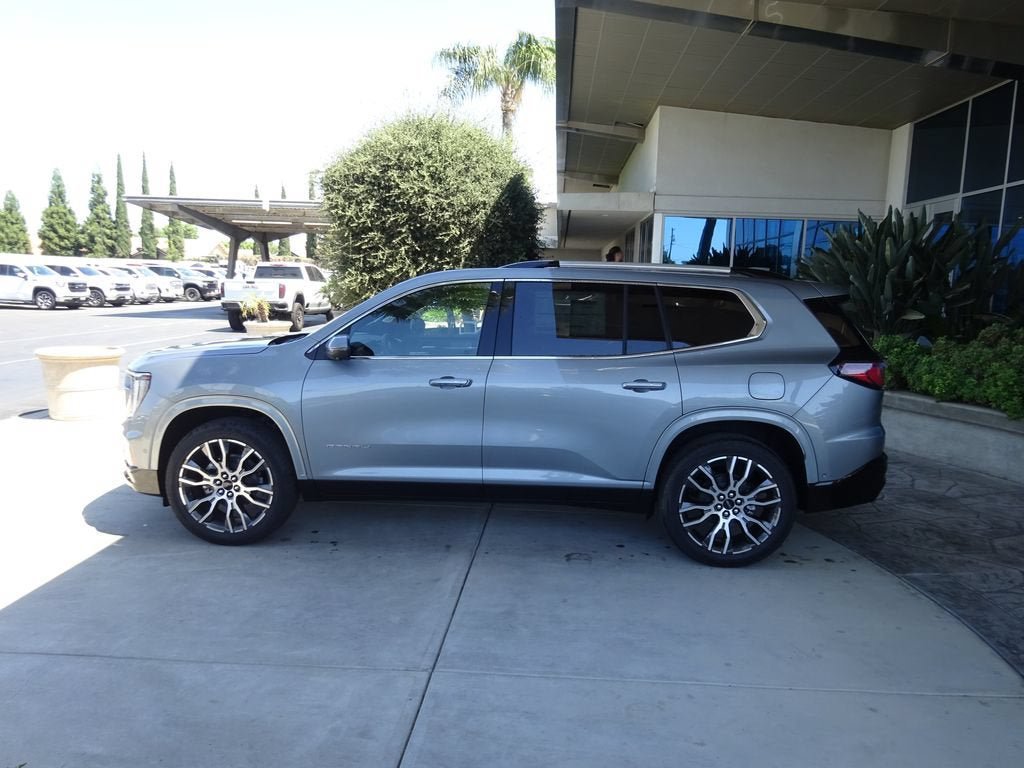 New 2026 GMC Acadia Denali Ultimate AWD/4WD image 4
