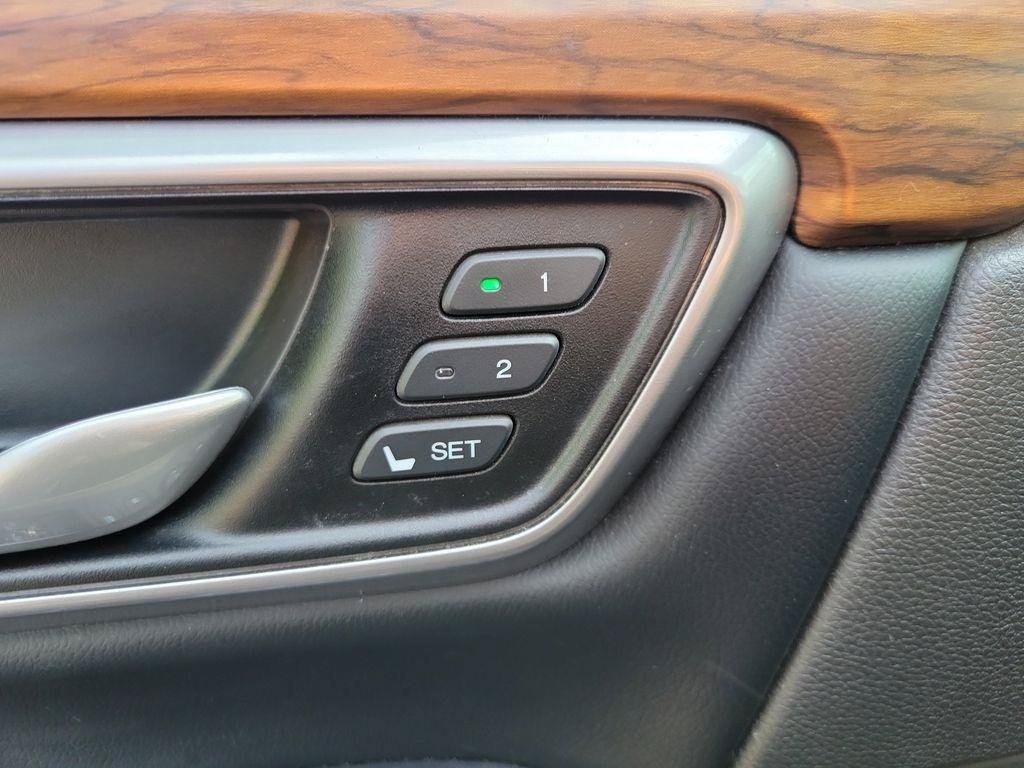 Used 2018 Honda CR-V EX-L image 11