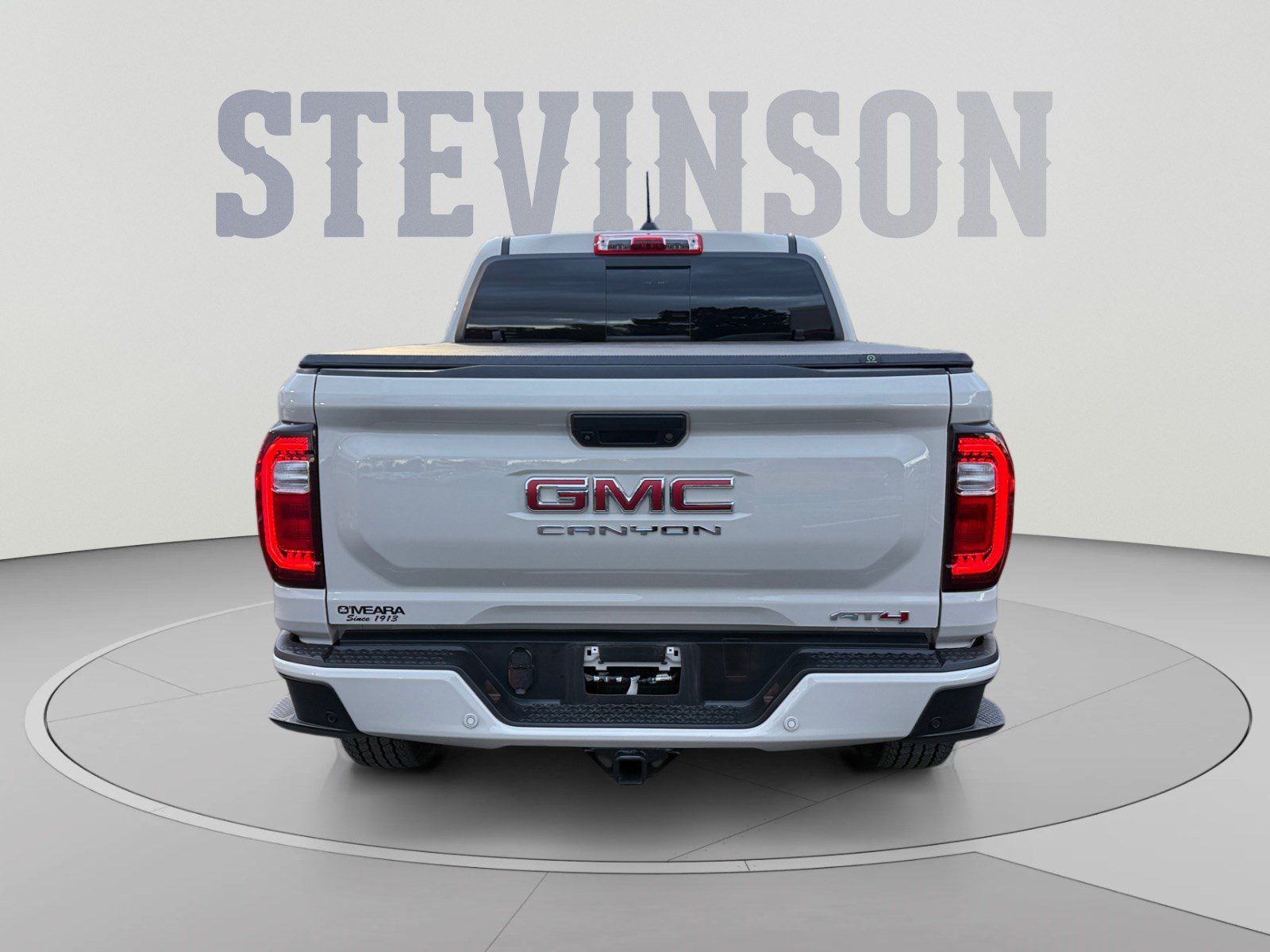 Used 2026 GMC Canyon AT4 w/ Technology Plus Package AWD/4WD image 4