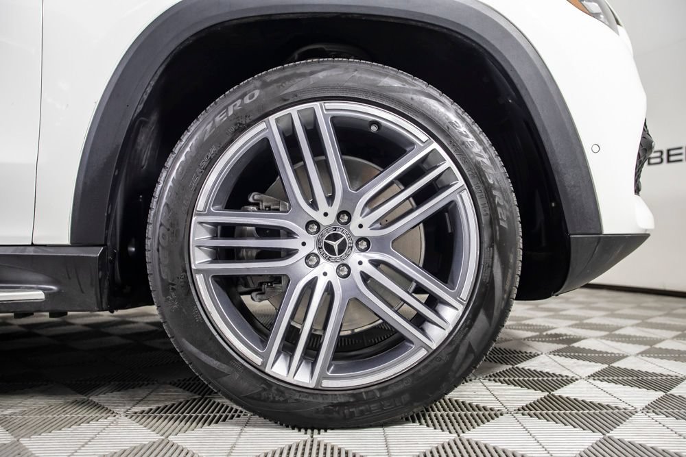 Used 2022 Mercedes-Benz GLS 450 4MATIC image 43