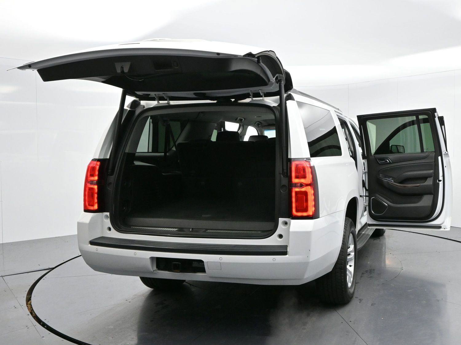 Used 2015 Chevrolet Suburban LT image 50