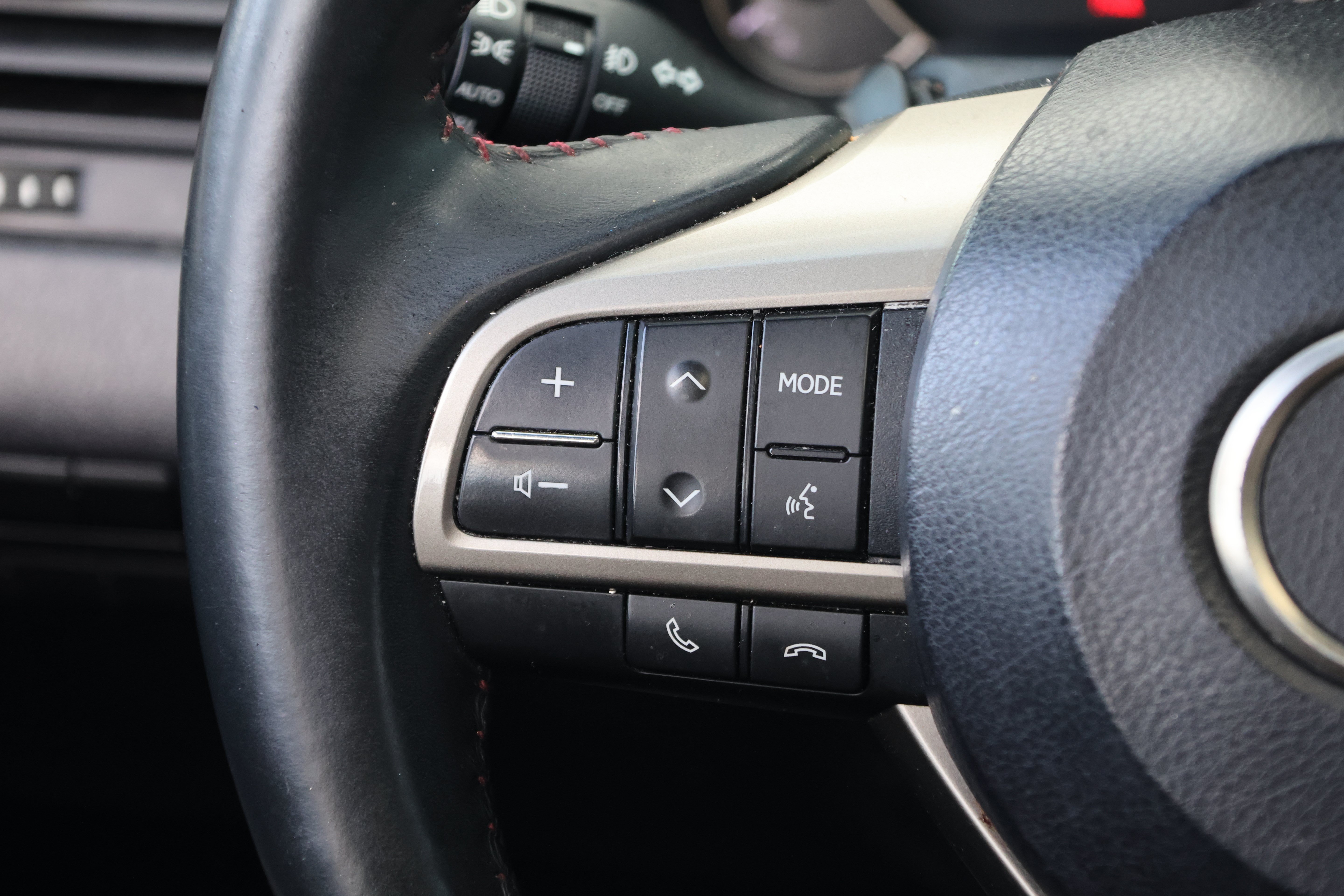 Used 2016 Lexus RX 350 FWD w/ Premium Package image 18