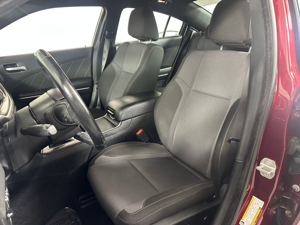 Used 2020 Dodge Charger SXT RWD image 13