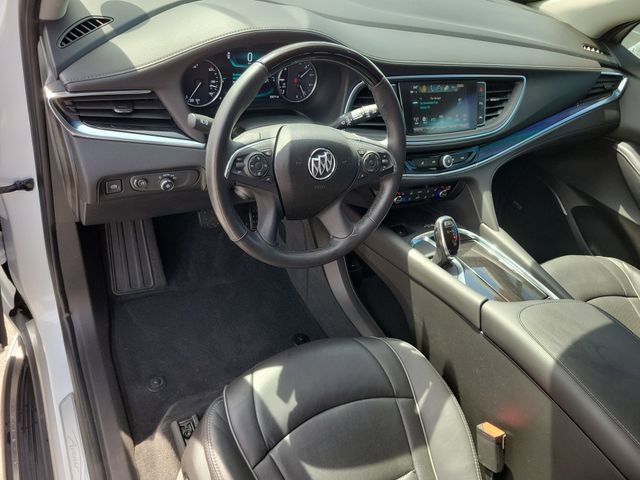 Used 2019 Buick Enclave Avenir w/ Avenir Technology Package AWD/4WD image 17