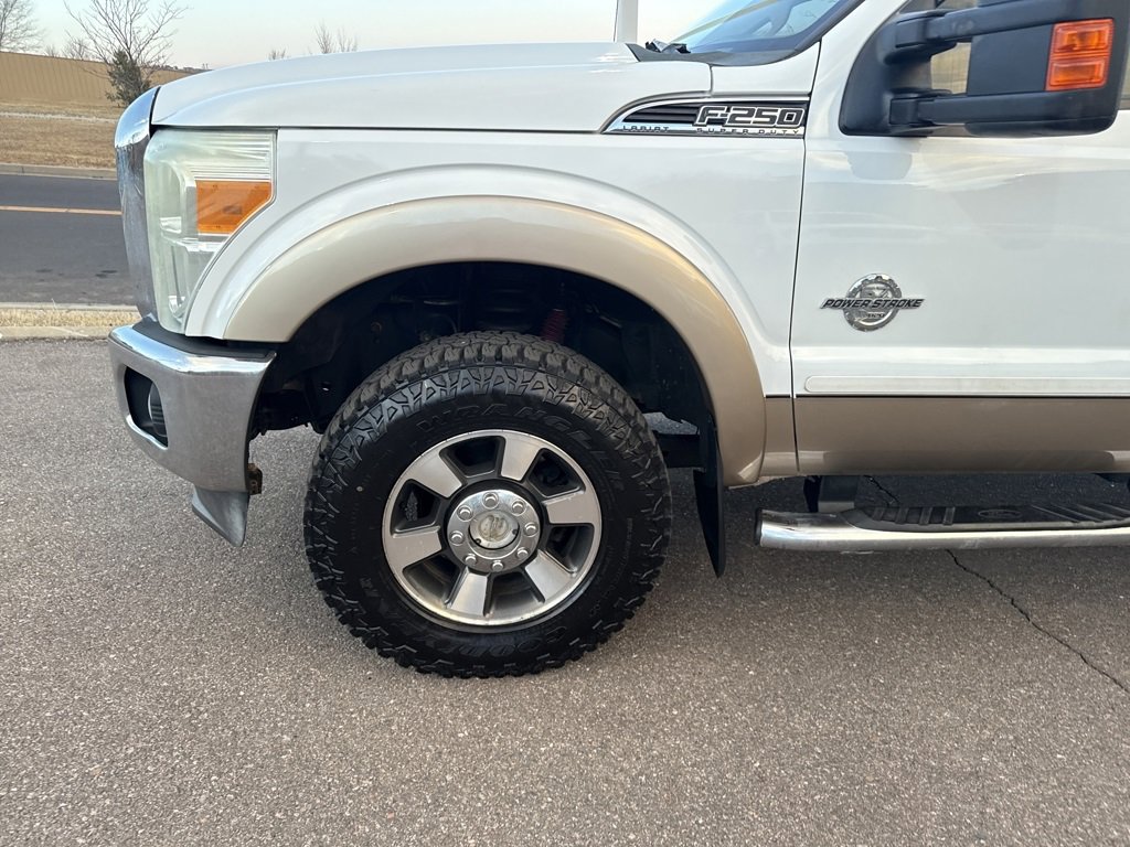 Used 2011 Ford F250 Lariat w/ FX4 Off Road Pkg image 31