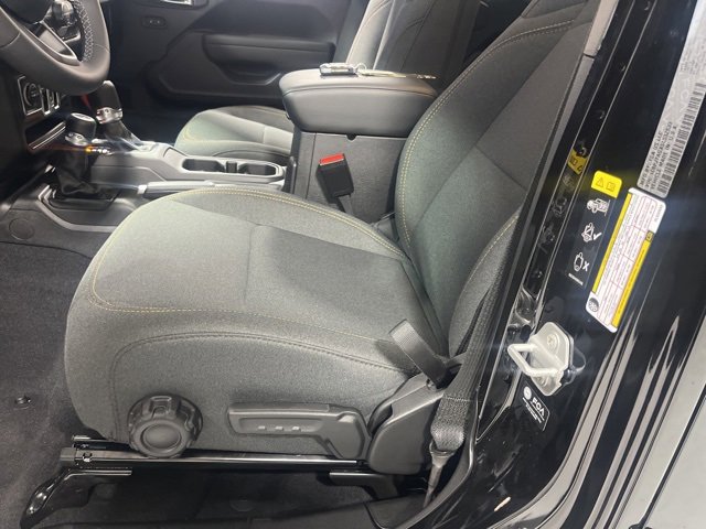 New 2025 Jeep Gladiator Sport image 7