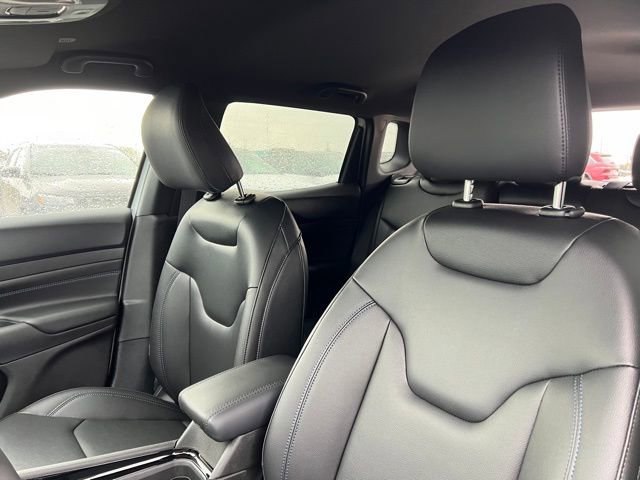 Used 2026 Jeep Compass Limited image 8