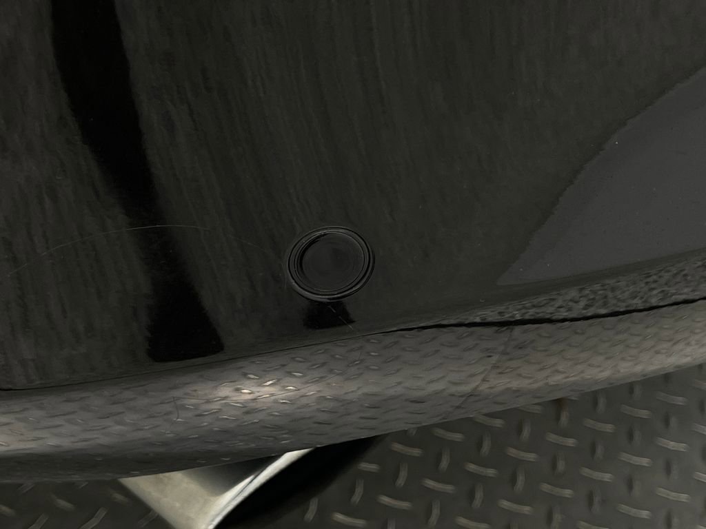 Used 2013 Volvo C70 T5 image 10