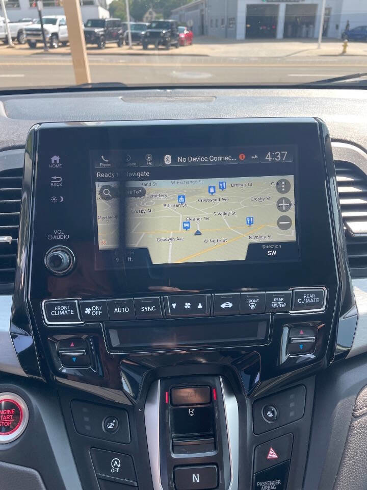 Used 2018 Honda Odyssey Touring image 18