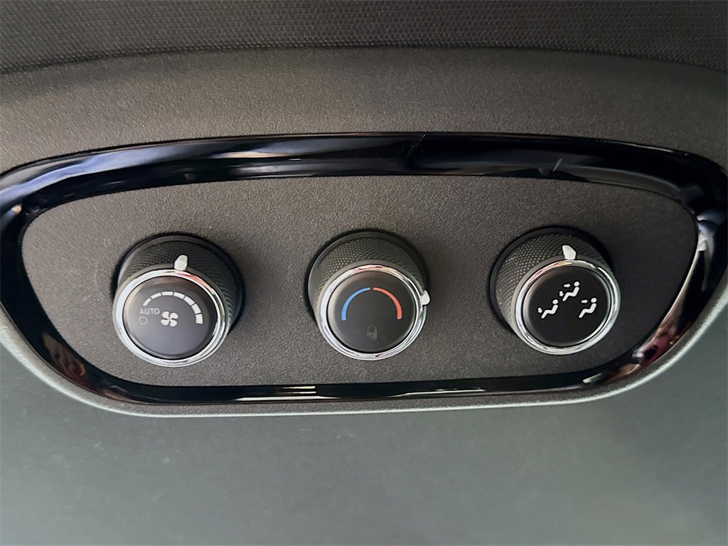 Used 2024 Dodge Durango GT image 31