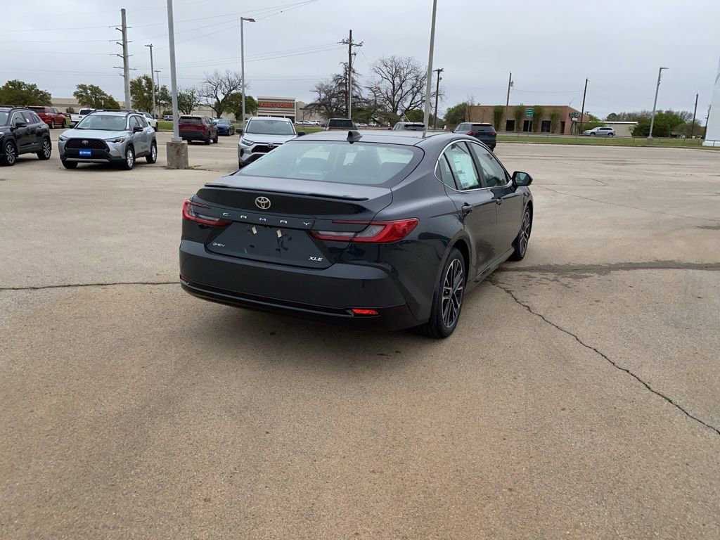 Used 2025 Toyota Camry XLE w/ Premium Package image 5