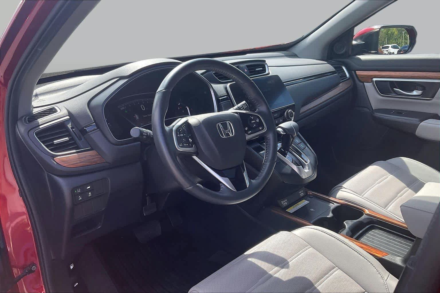 Used 2022 Honda CR-V Touring image 17
