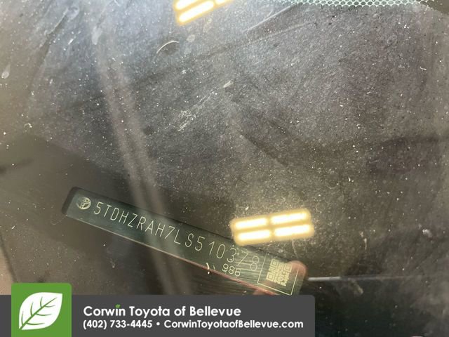 Used 2020 Toyota Highlander XLE image 28